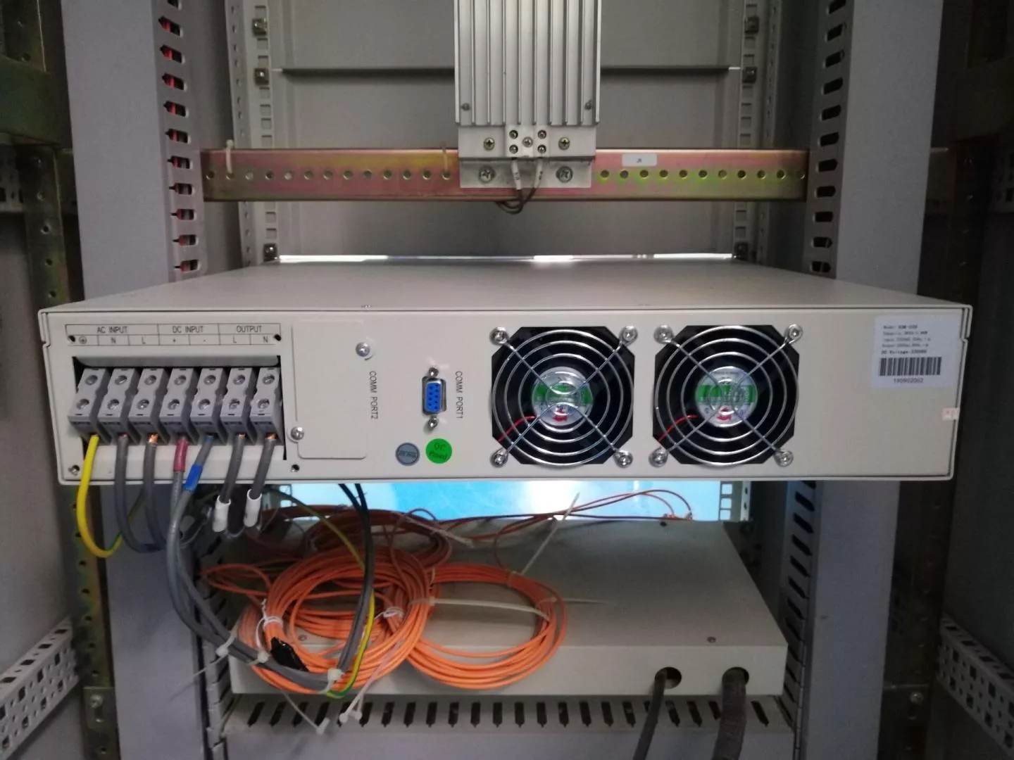 廣西青獅潭水電站220v電力專用逆變器，機架式直流220V轉交流220V